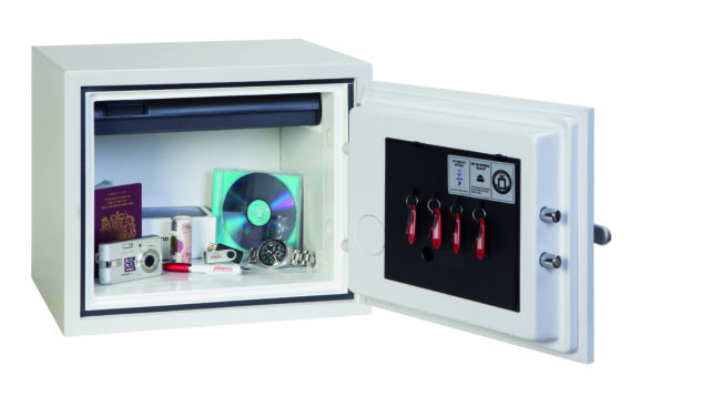 Phoenix Titan Fire & Security Safe - Image 4